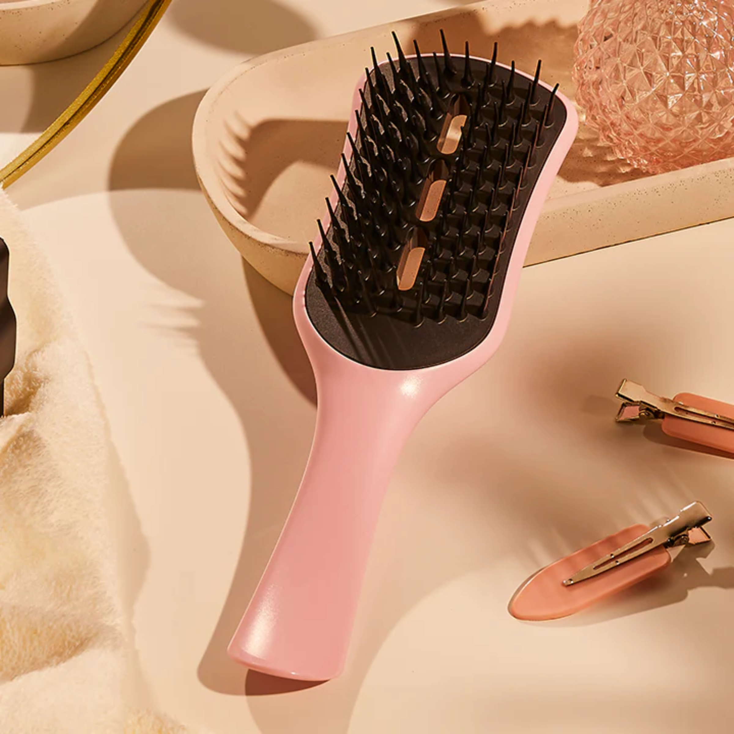 Tangle Teezer Easy Dry and Go Vented Hairbrush Pale Pink