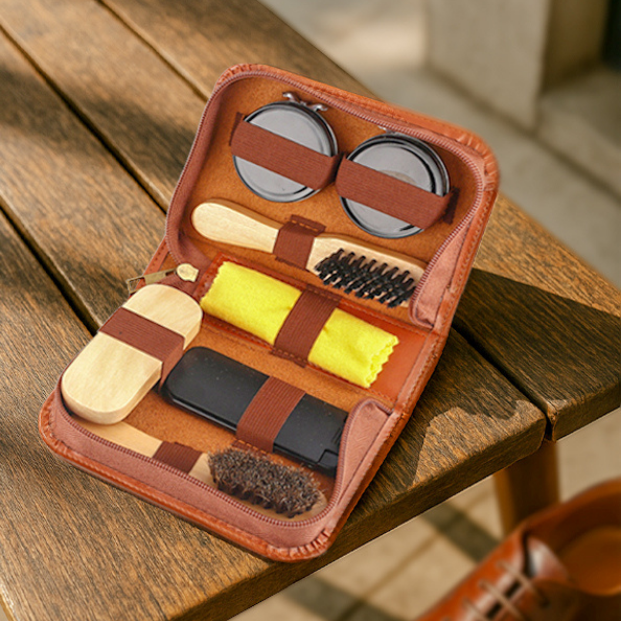 Men's Republic Shoe Shine Kit - 7 Pieces in Zipper Bag